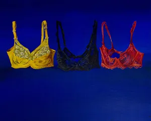 Varia   Trzy Gracje, 2010 akryl na plotnie, 80x100cm